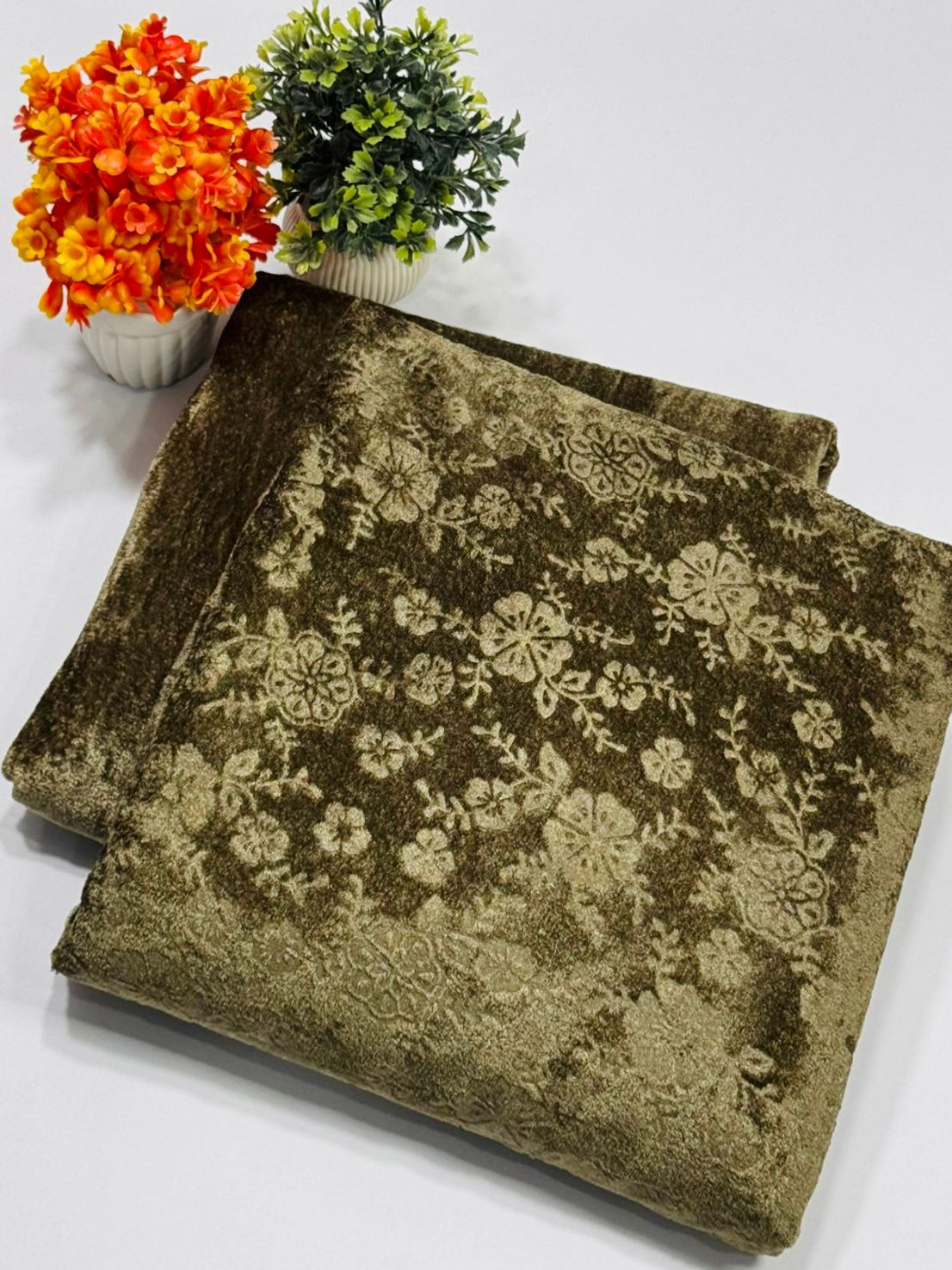 Luxury Velvet Printed 2pcs Ladies Winter Suit-0014